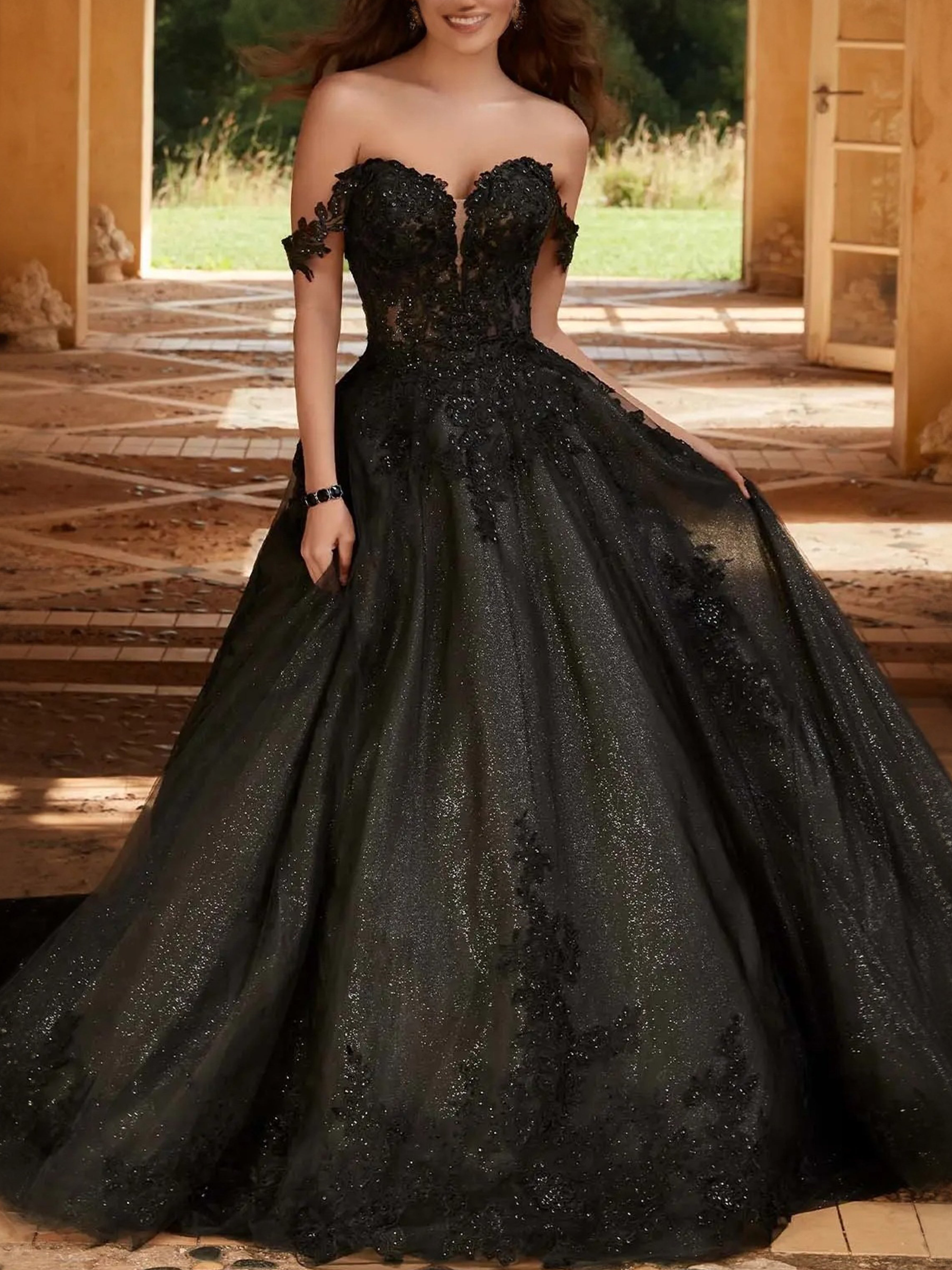 ROVDESY Off The Shoulder Sweetheart Lace Ball Gown Wedding Dress Bridal Gown With Train