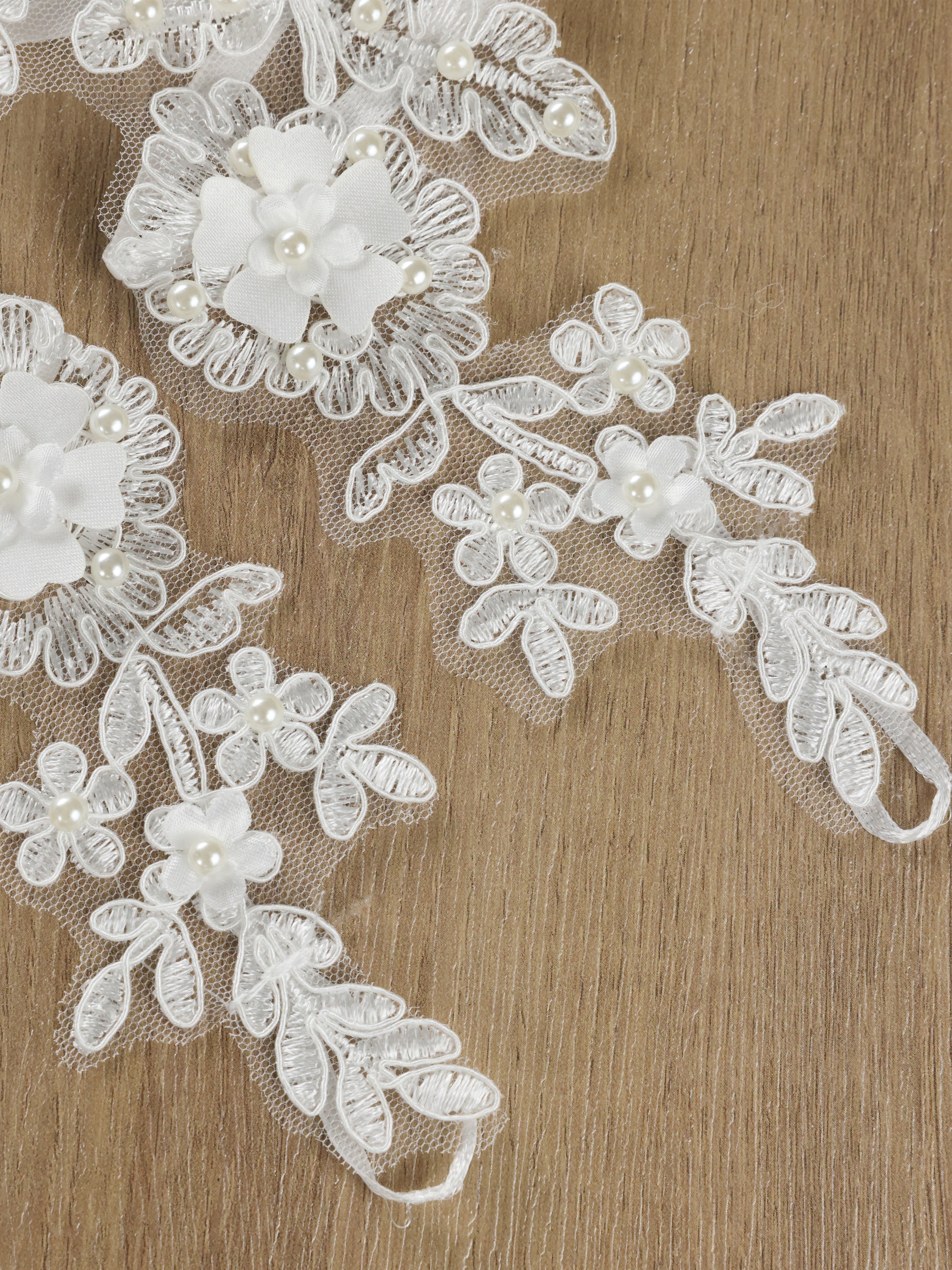 ROVDESY Romantic Floral Lace Sheer Bridal Gloves with Pearl Accents
