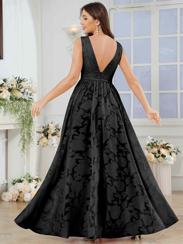 A-Line V-Neck Pleated Chiffon Jacquard Bridesmaid/Prom Dress With Slit