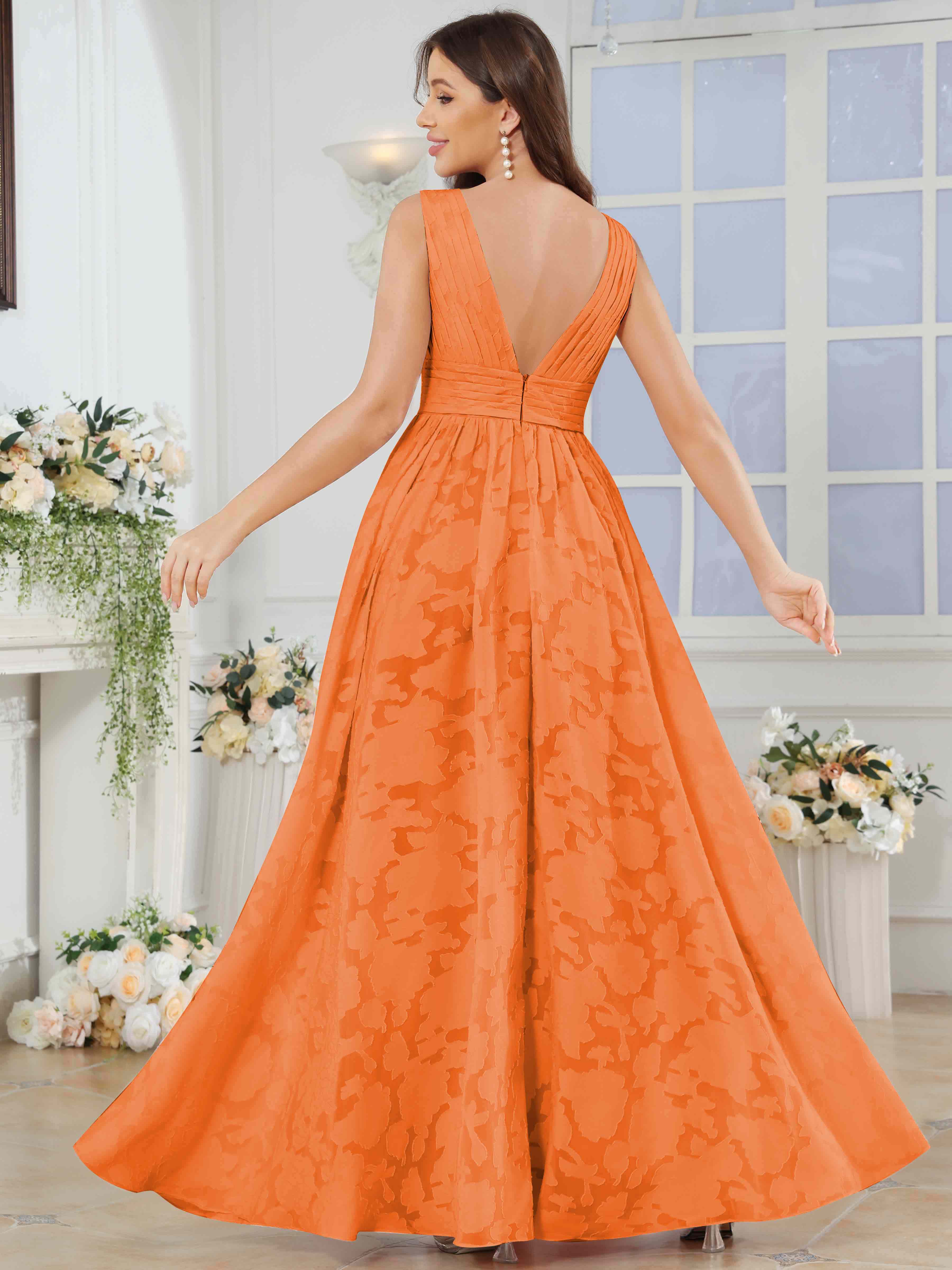 ROVDESY A-Line V-Neck Pleated Chiffon Jacquard Bridesmaid/Prom Dress With Slit