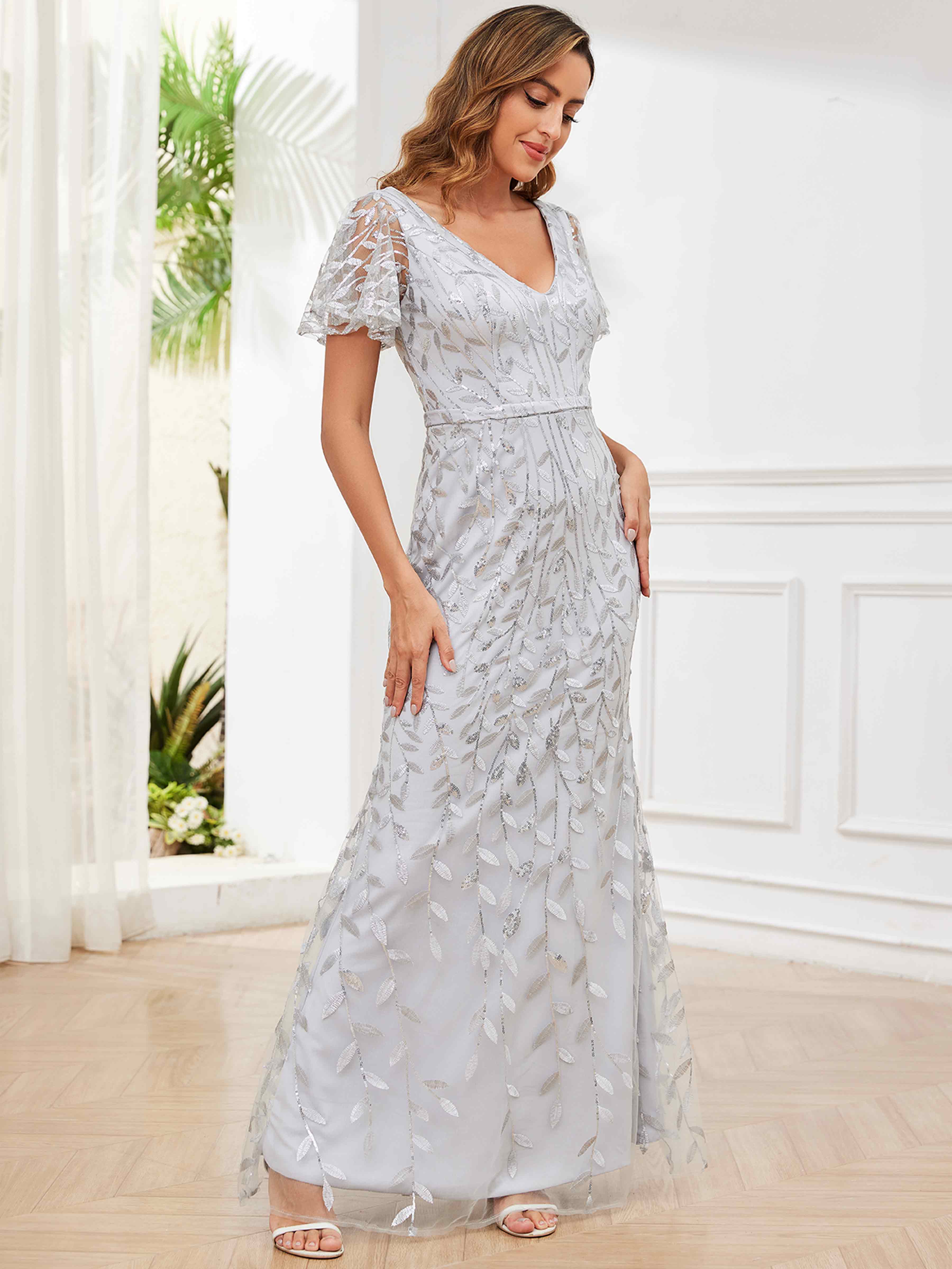ROVDESY V-Neck Mermaid Sequin Mother Of The Bride Dress With Short Sleeves