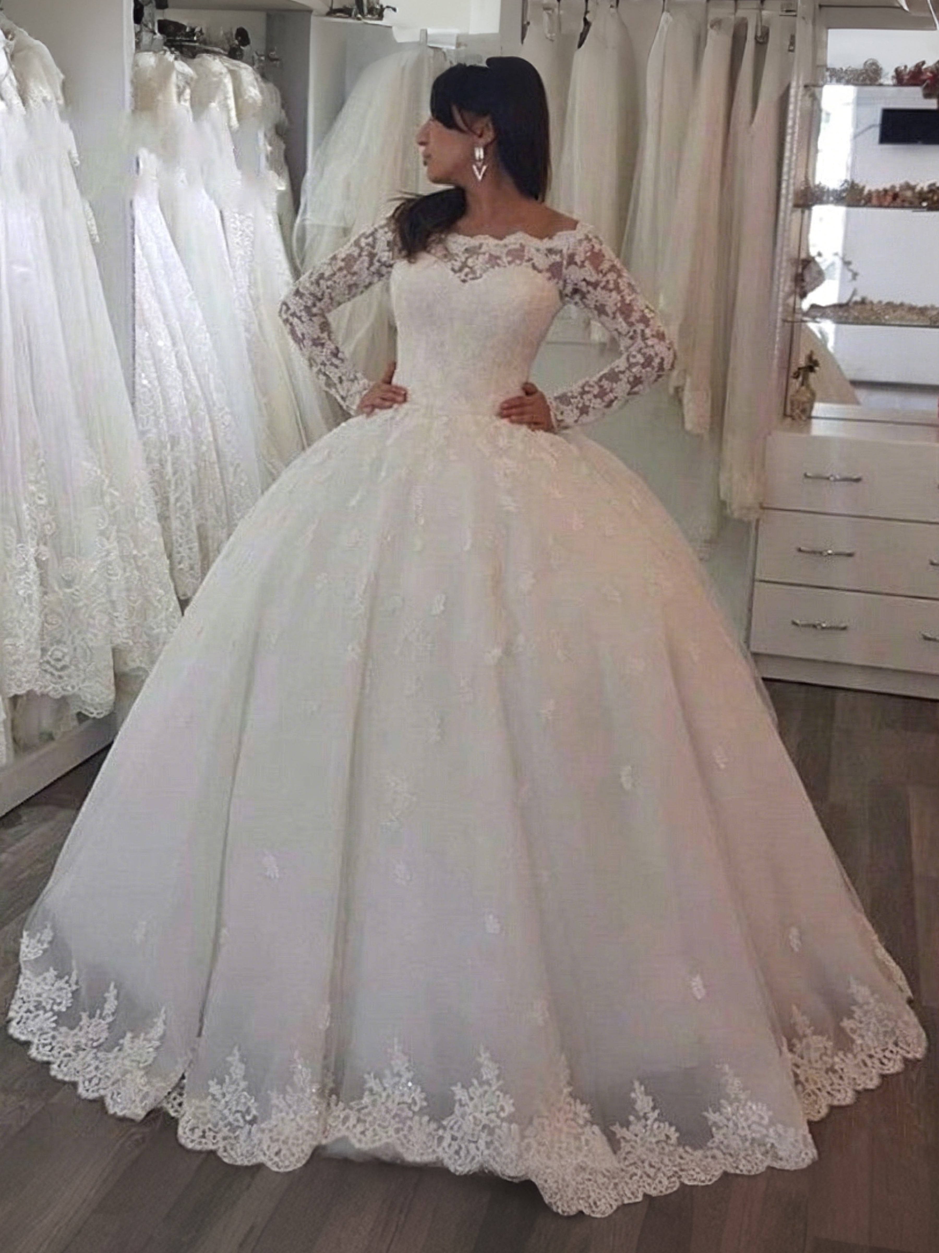 ROVDESY Off The Shoulder Long Sleeve Lace Ball Gown Wedding Dress Bridal Gown