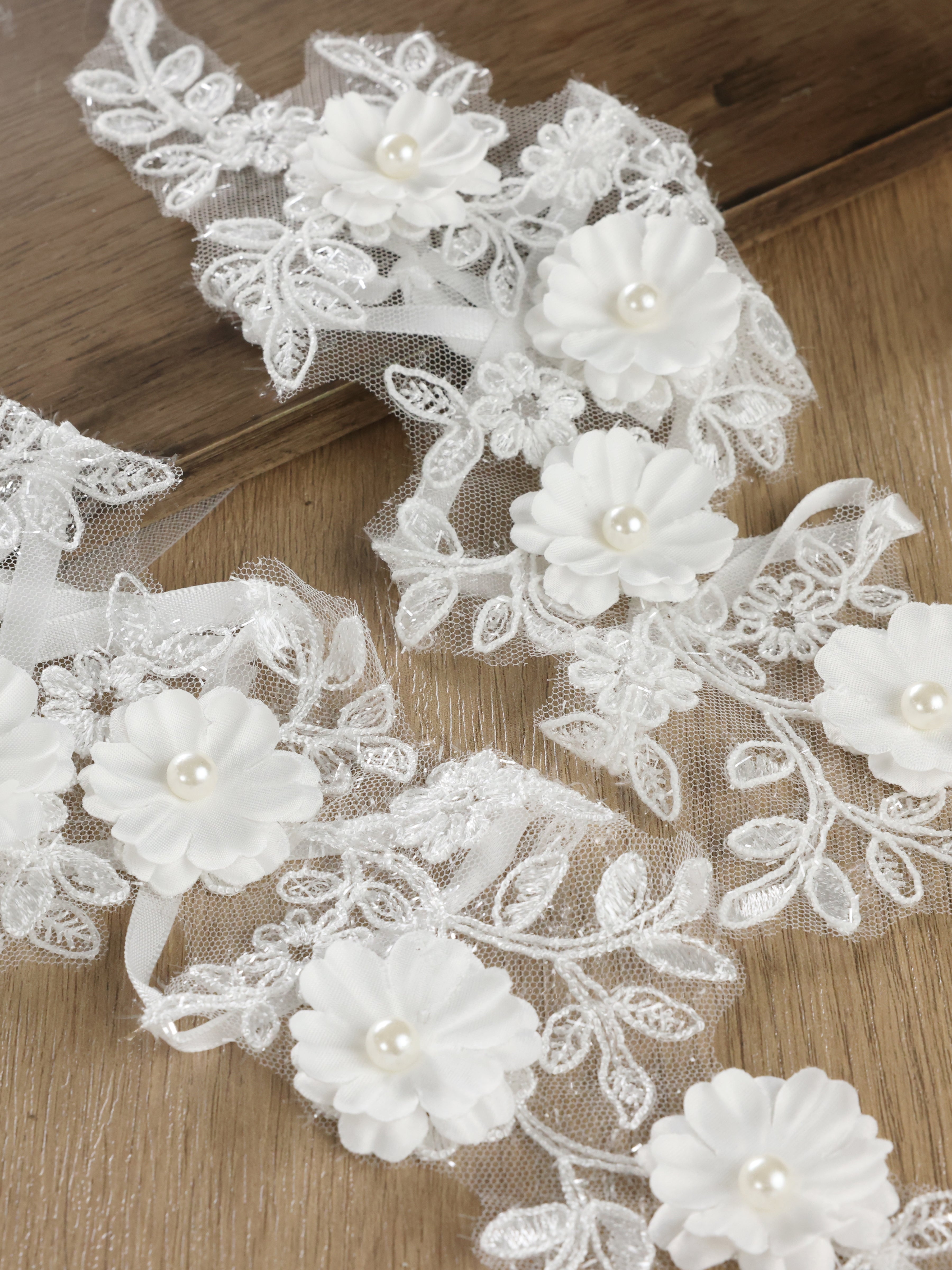 ROVDESY Delicate 3D Floral Lace Sheer Bridal Gloves with Pearl Details