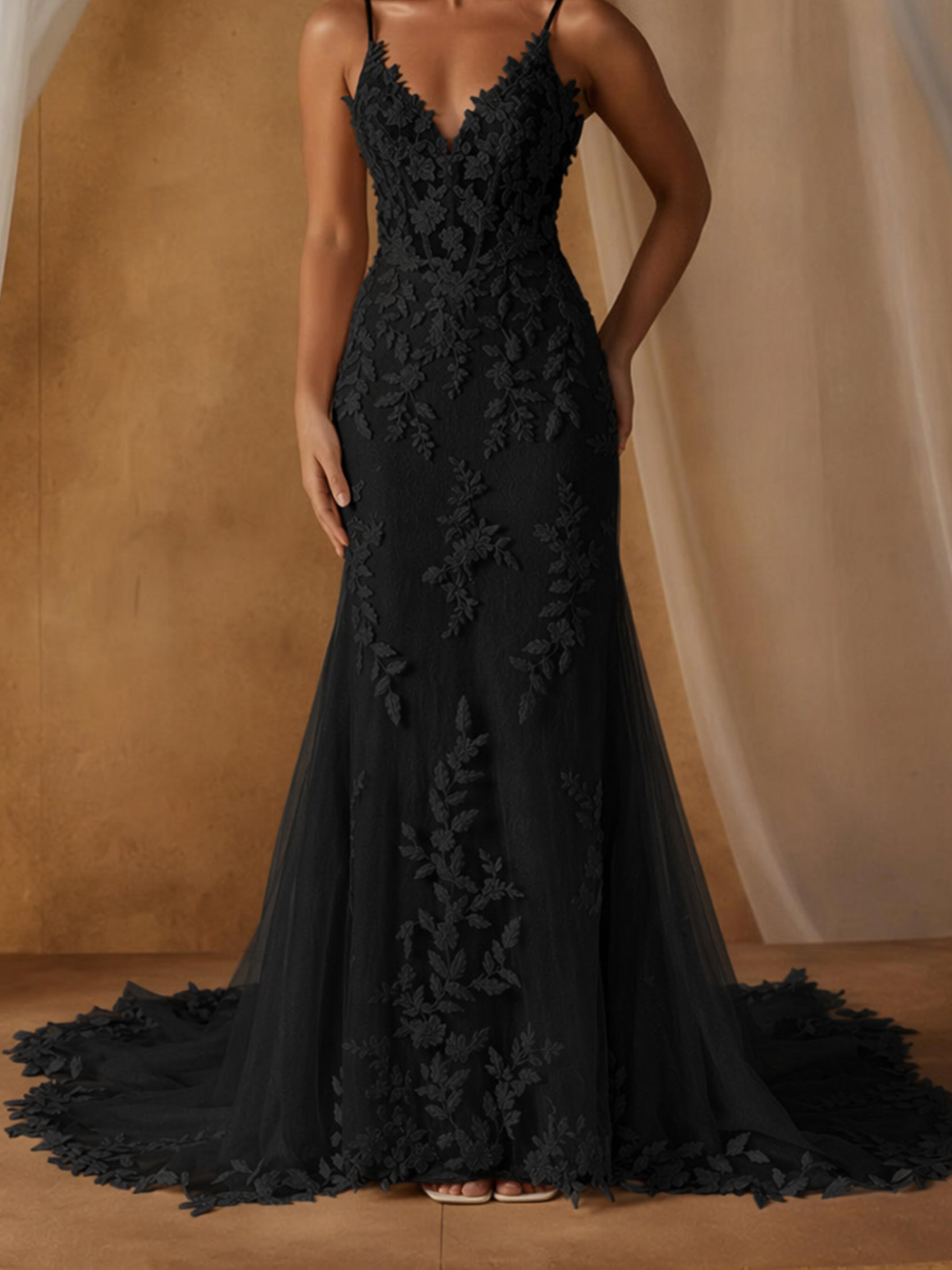 ROVDESY  Spaghetti Strap Deep V Neck Floral Lace Mermaid Wedding Dress Bridal Gown