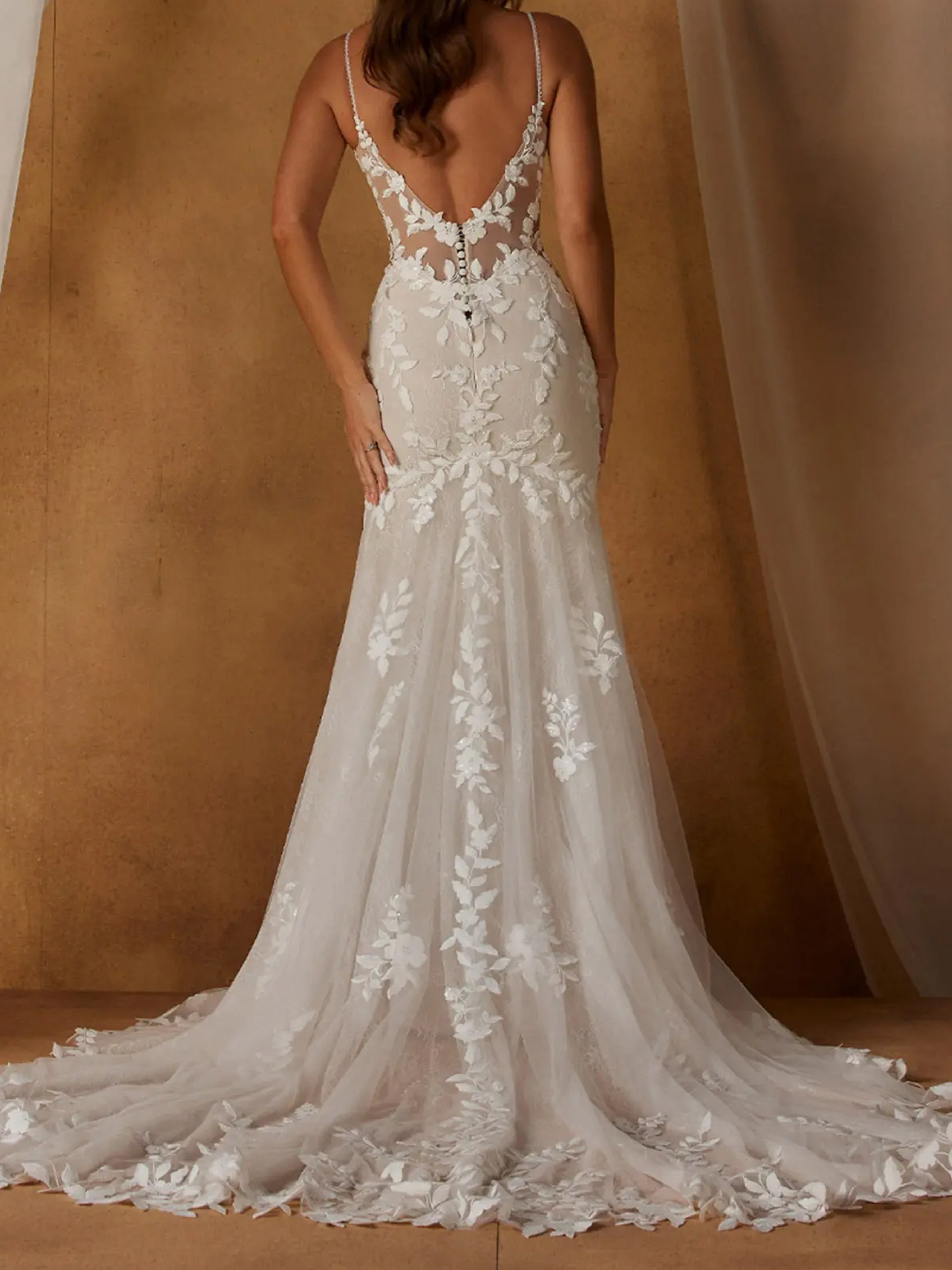 ROVDESY  Spaghetti Strap Deep V Neck Floral Lace Mermaid Wedding Dress Bridal Gown