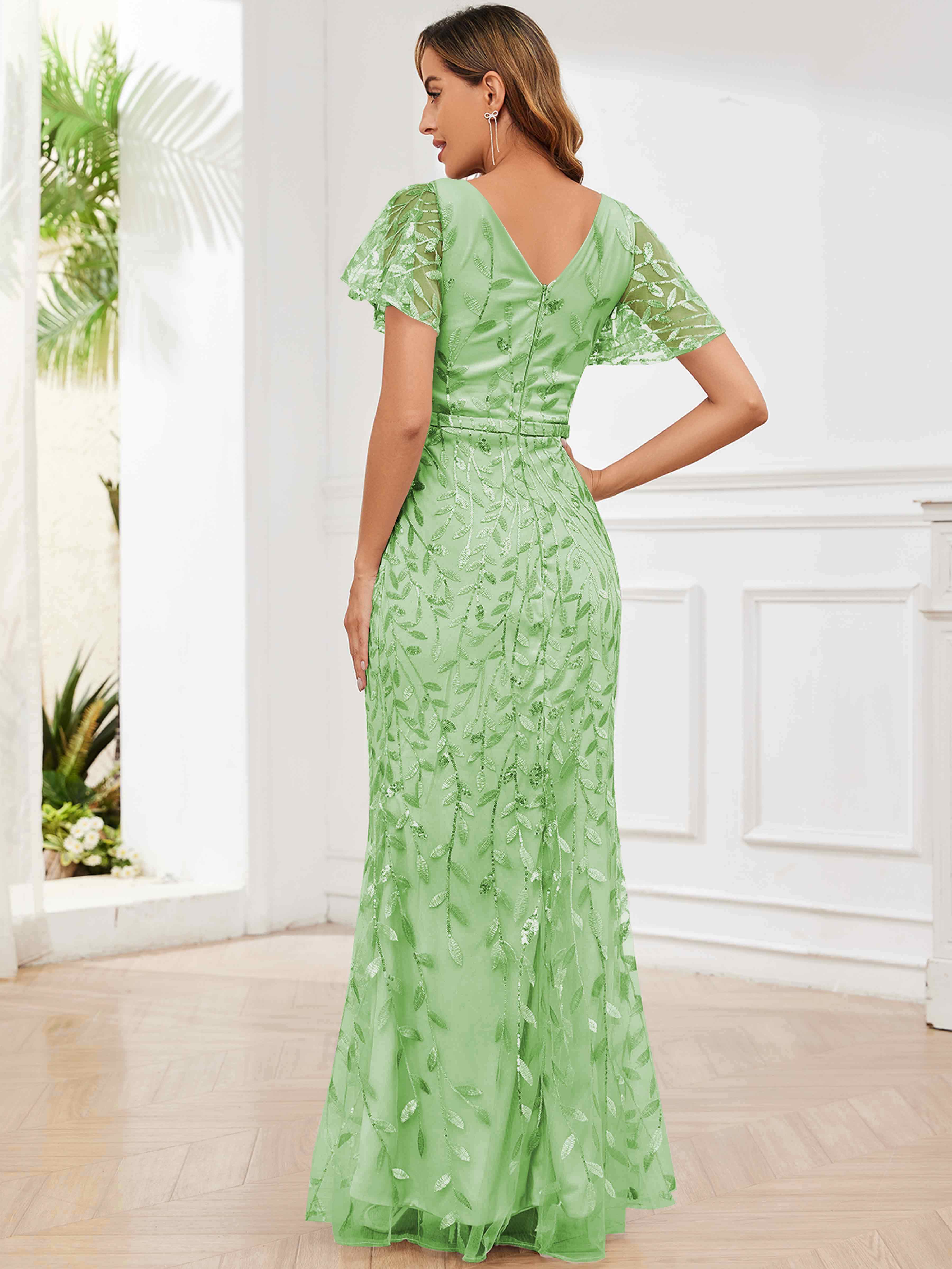 ROVDESY V-Neck Mermaid Sequin Mother Of The Bride Dress With Short Sleeves