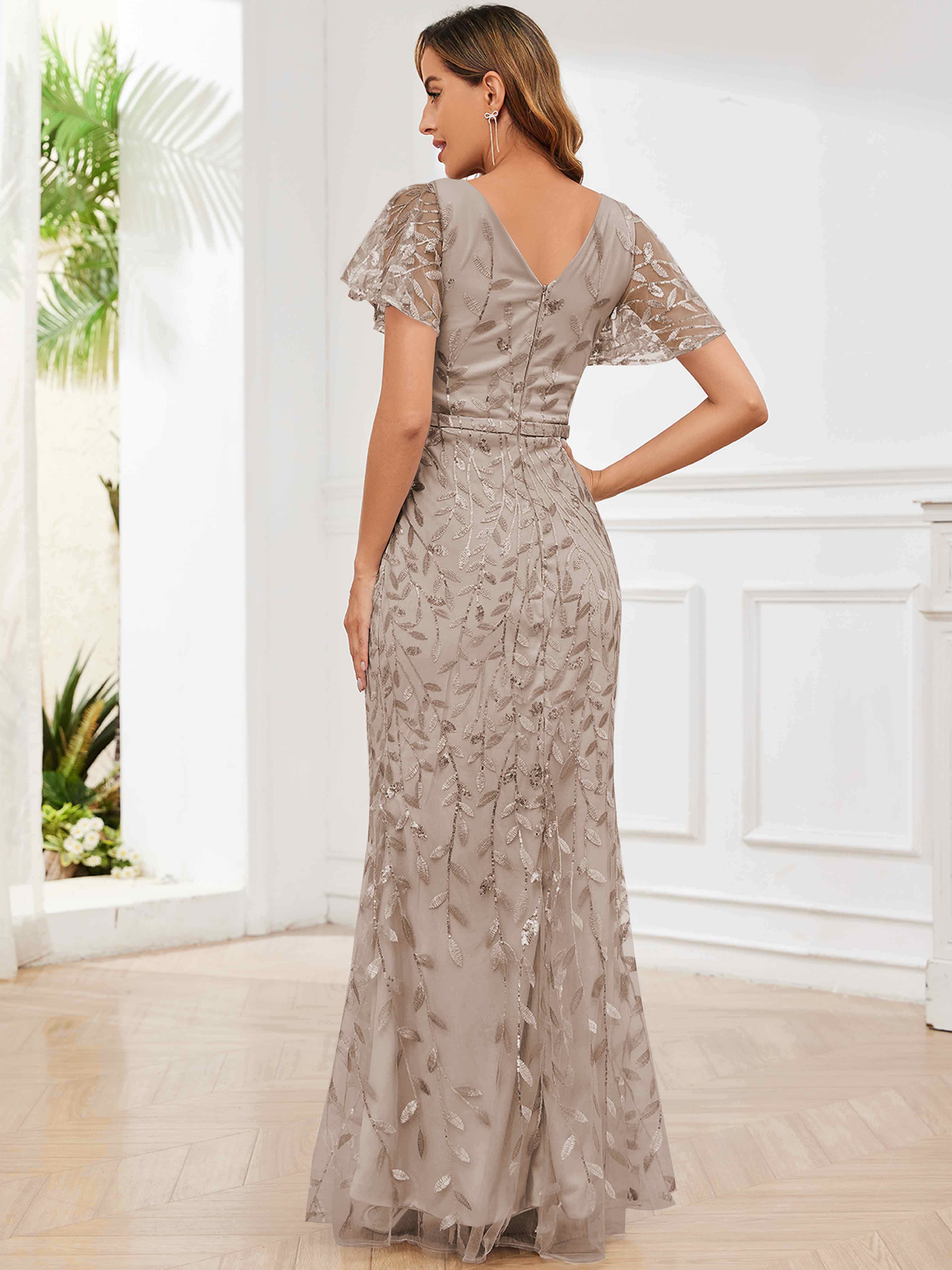 ROVDESY V-Neck Mermaid Sequin Mother Of The Bride Dress With Short Sleeves