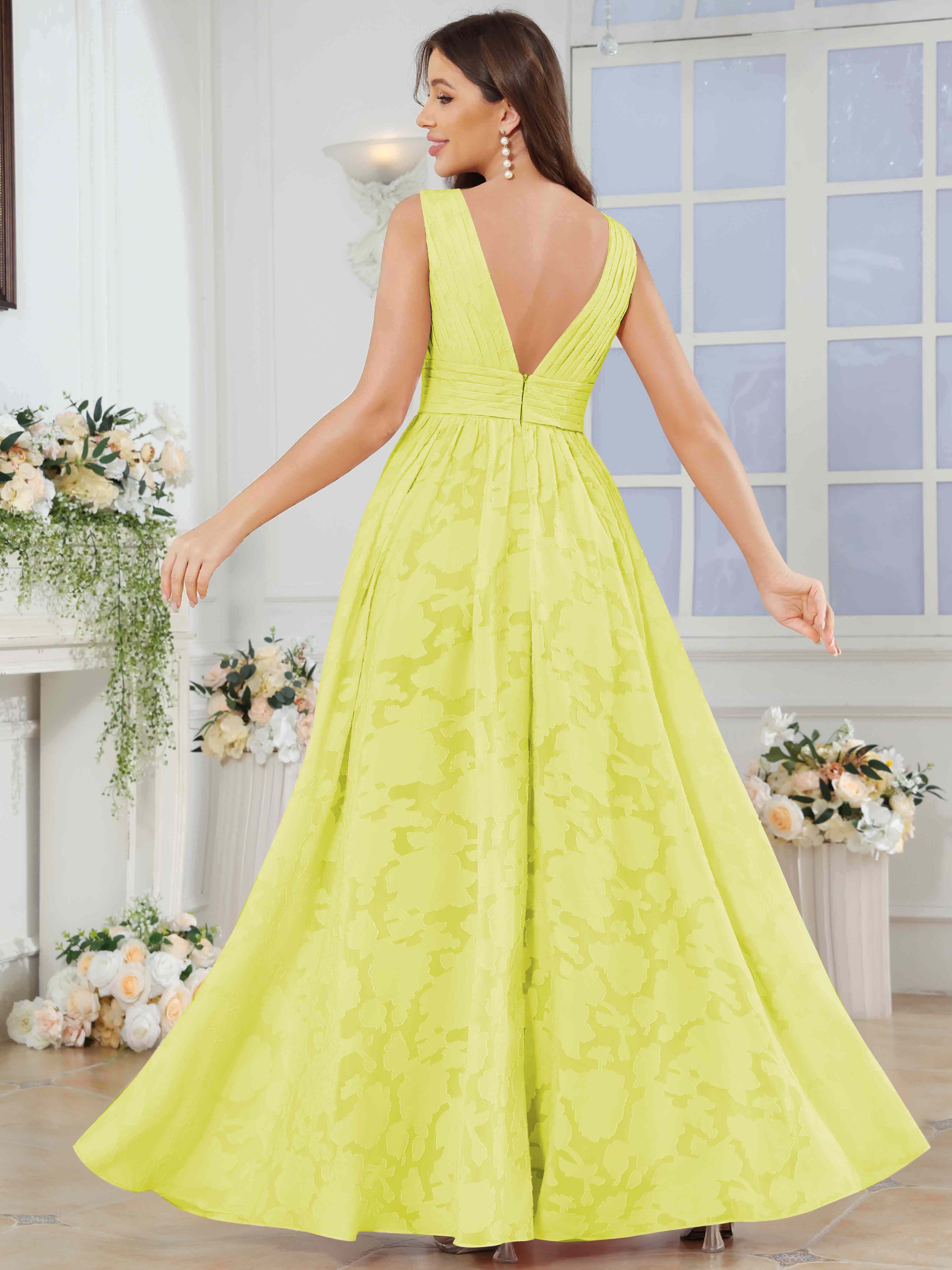 ROVDESY A-Line V-Neck Pleated Chiffon Jacquard Bridesmaid/Peom Dress With Slit